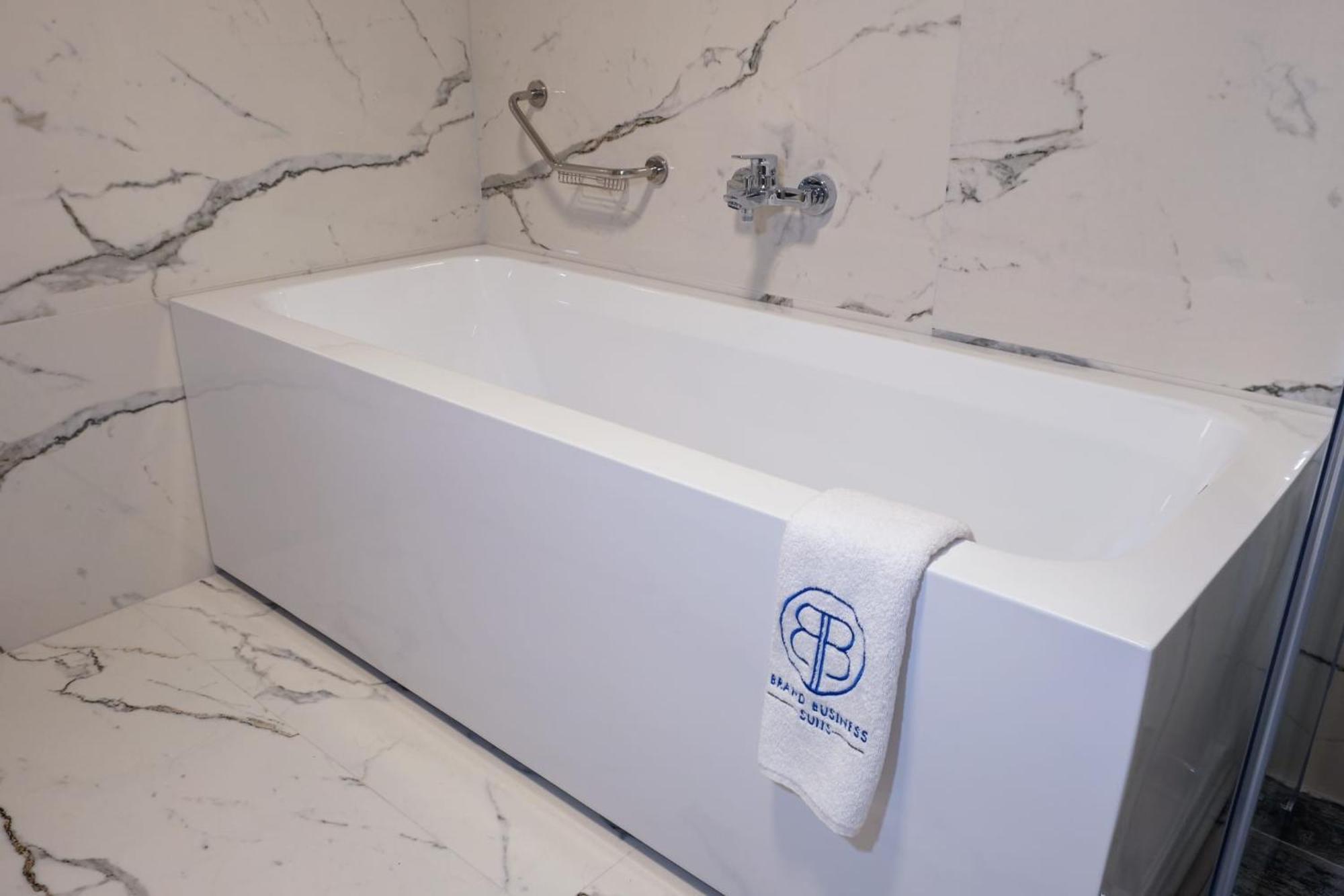 Brand Business Hotel Çorlu Buitenkant foto